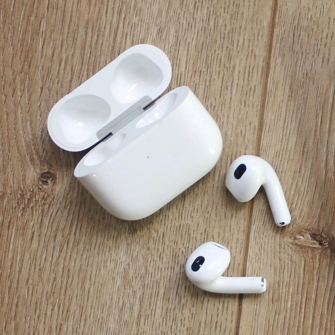 [OPEN BOX] APPLE Airpods Magsafe Charging Case (3rd Gen) (MME73ZA/A)